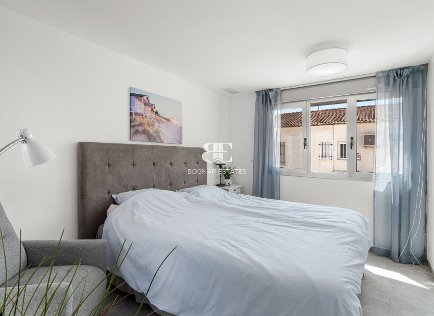 Herverkoop - Villa -
Santiago de la Ribera - Zona de la playa