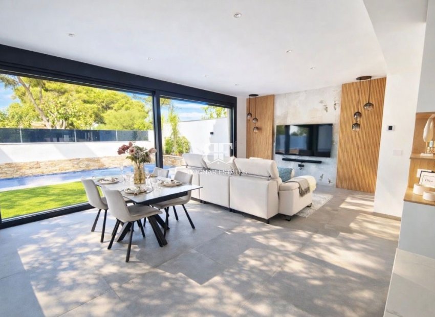 Herverkoop - Villa -
Santiago de la Ribera