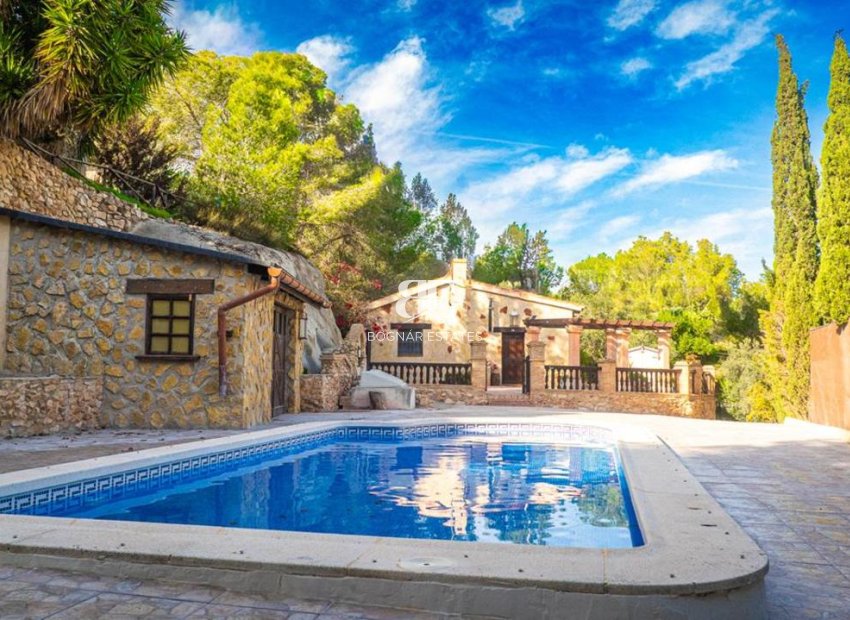 Herverkoop - Villa -
Sucina