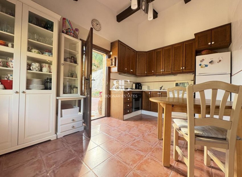 Herverkoop - Villa -
Sucina