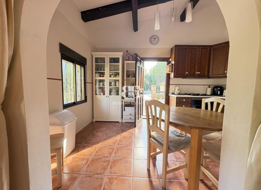 Herverkoop - Villa -
Sucina