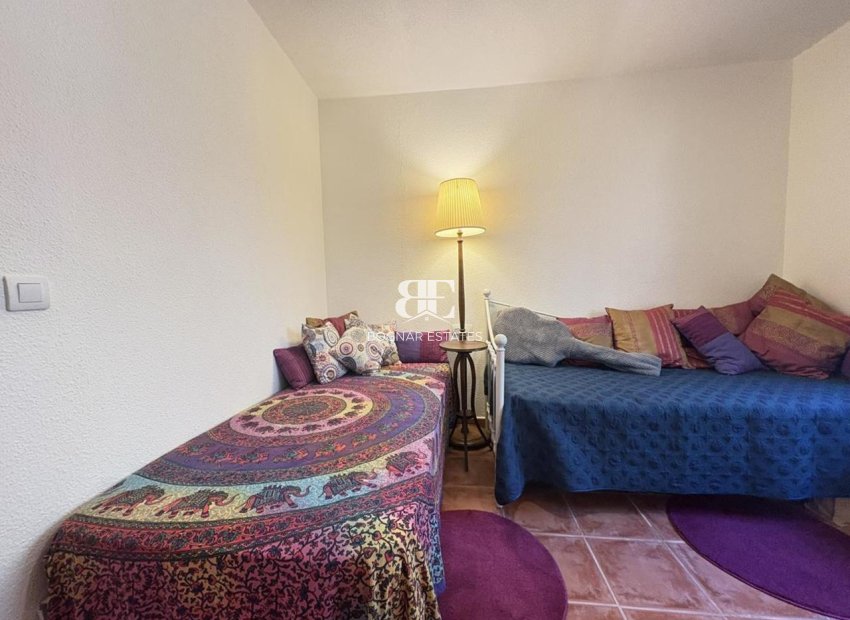 Herverkoop - Villa -
Sucina