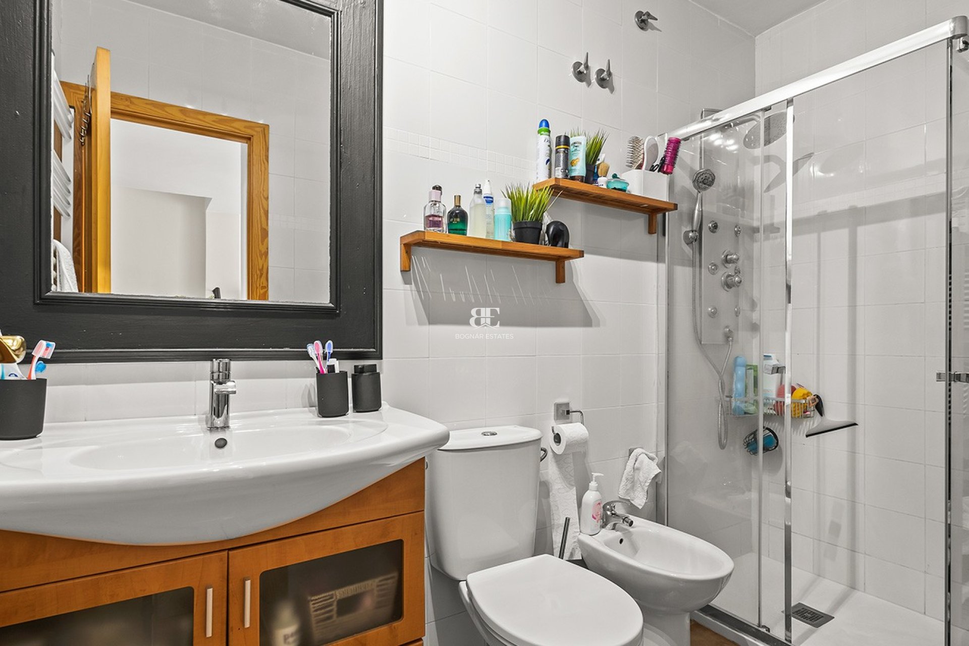 Herverkoop - Villa -
Torre de la Horadada - Pueblo Latino