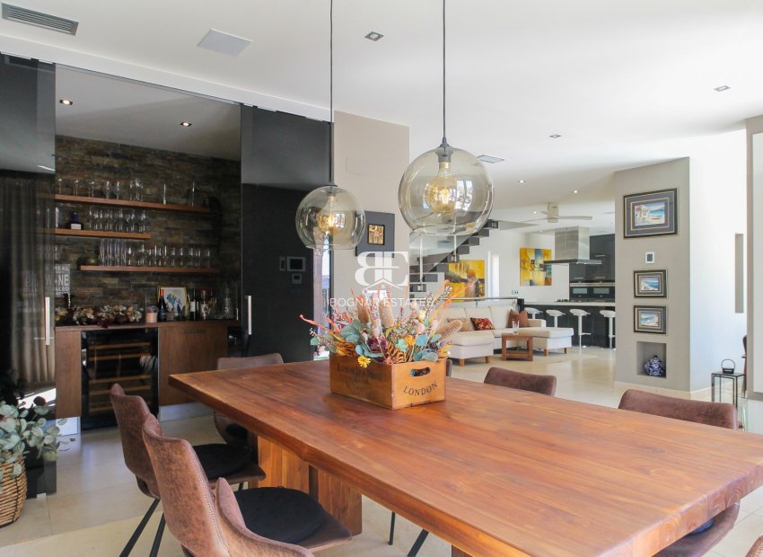 Herverkoop - Villa -
Torrevieja - Aguas Nuevas