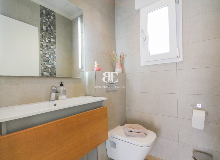 Herverkoop - Villa -
Torrevieja - Aguas Nuevas