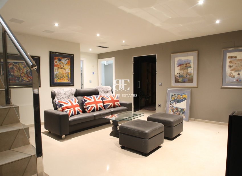 Herverkoop - Villa -
Torrevieja - Aguas Nuevas