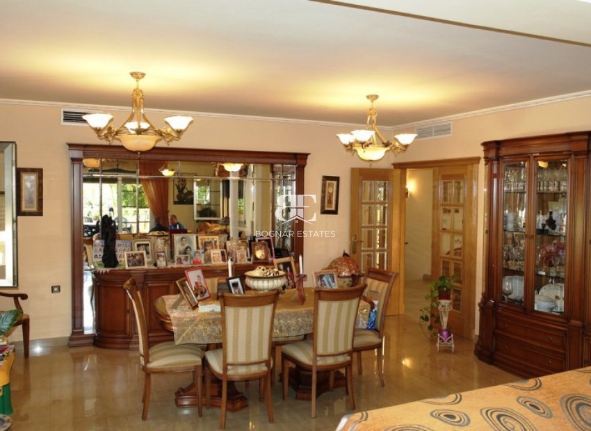 Herverkoop - Villa -
Torrevieja - Aguas Nuevas