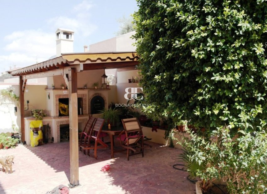 Herverkoop - Villa -
Torrevieja - Aguas Nuevas