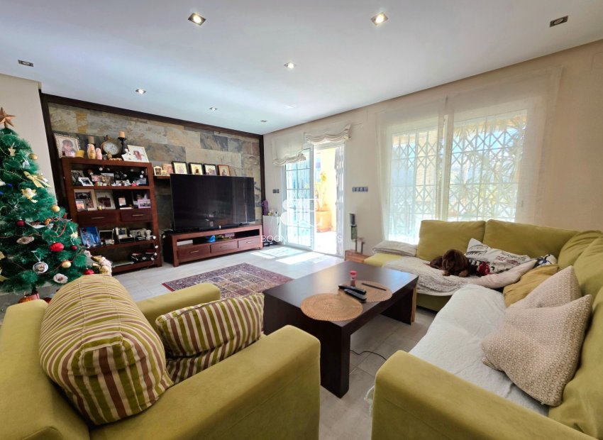 Herverkoop - Villa -
Torrevieja - Cabo Cervera