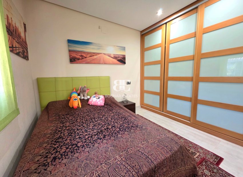 Herverkoop - Villa -
Torrevieja - Cabo Cervera