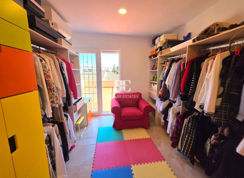 Herverkoop - Villa -
Torrevieja - Cabo Cervera