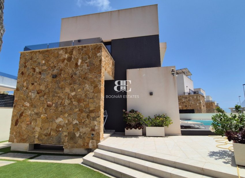 Herverkoop - Villa -
Torrevieja - Costa Blanca Sur