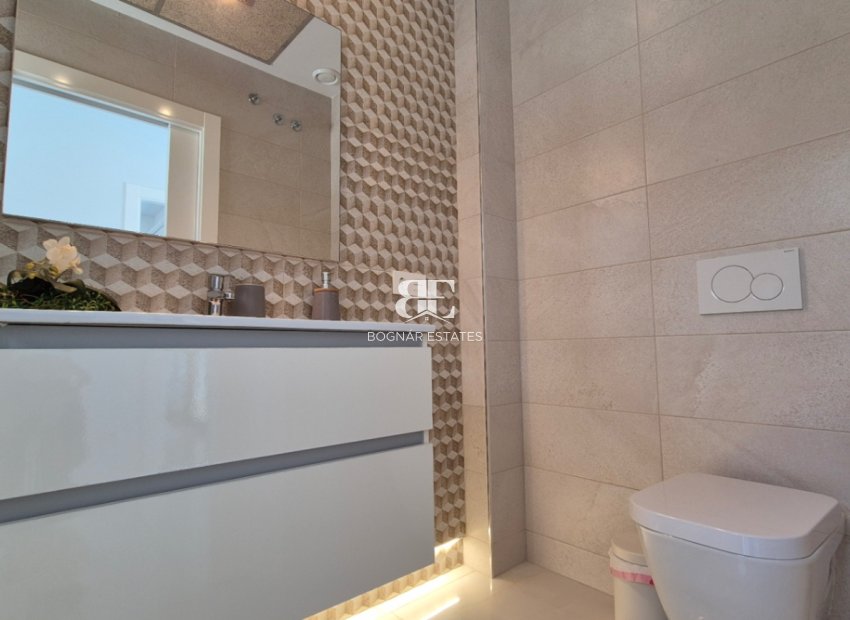 Herverkoop - Villa -
Torrevieja - Costa Blanca Sur