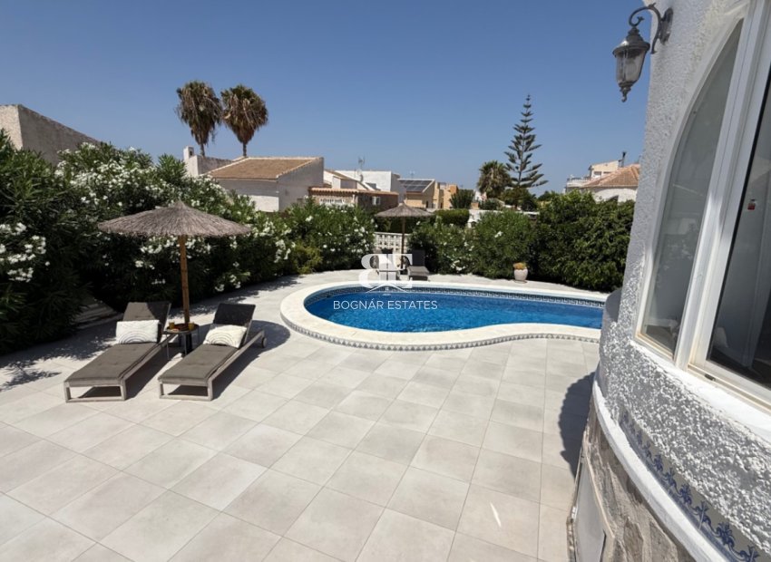 Herverkoop - Villa -
Torrevieja - Costa Blanca Sur