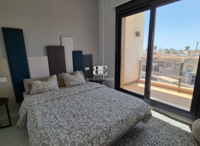 Herverkoop - Villa -
Torrevieja - Costa Blanca