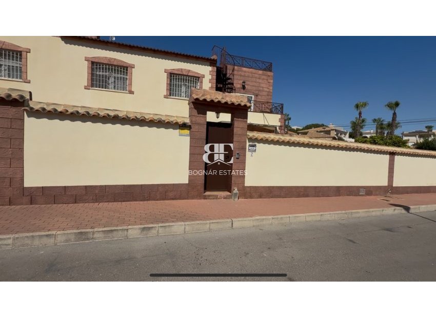 Herverkoop - Villa -
Torrevieja - Costa Blanca