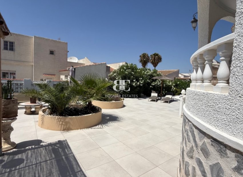 Herverkoop - Villa -
Torrevieja - Costa Blanca