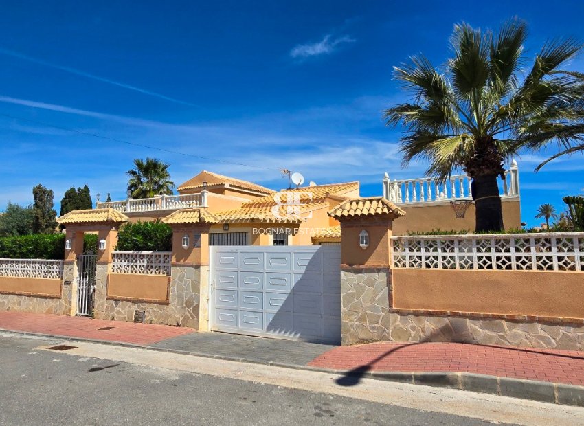 Herverkoop - Villa -
Torrevieja - El Chaparral