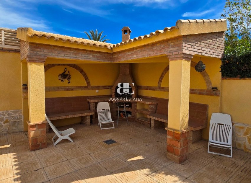 Herverkoop - Villa -
Torrevieja - El Chaparral