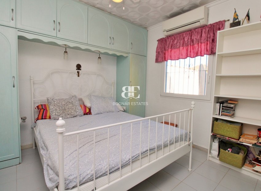 Herverkoop - Villa -
Torrevieja - El Chaparral