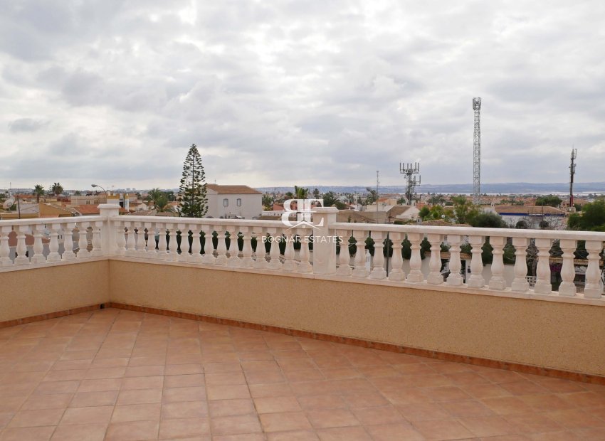 Herverkoop - Villa -
Torrevieja - El Chaparral