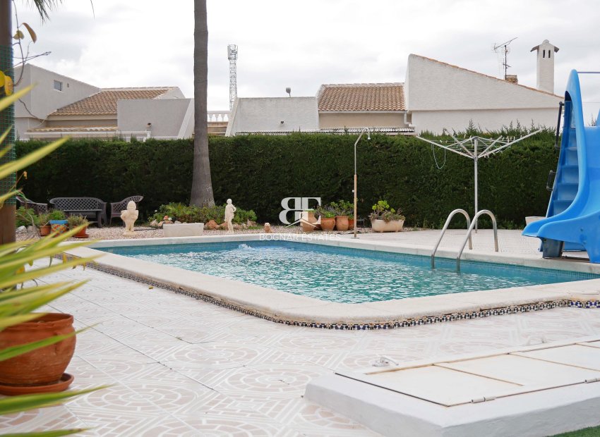Herverkoop - Villa -
Torrevieja - El Chaparral
