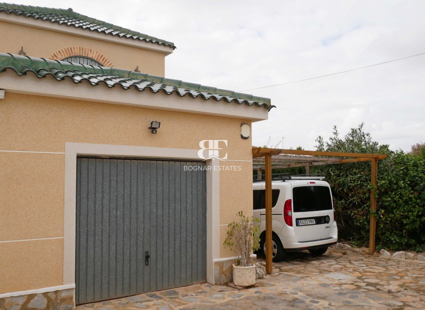 Herverkoop - Villa -
Torrevieja - El Chaparral