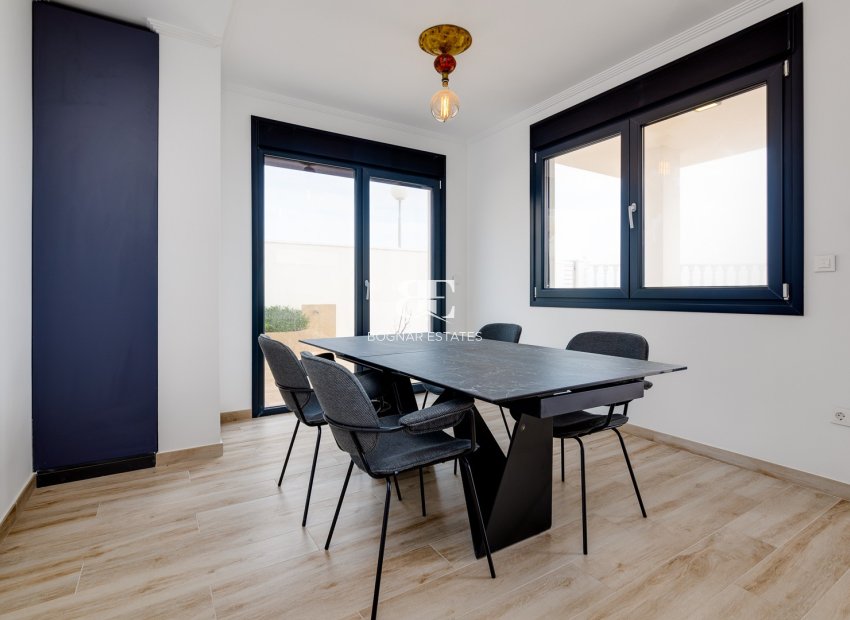 Herverkoop - Villa -
Torrevieja - La Mata