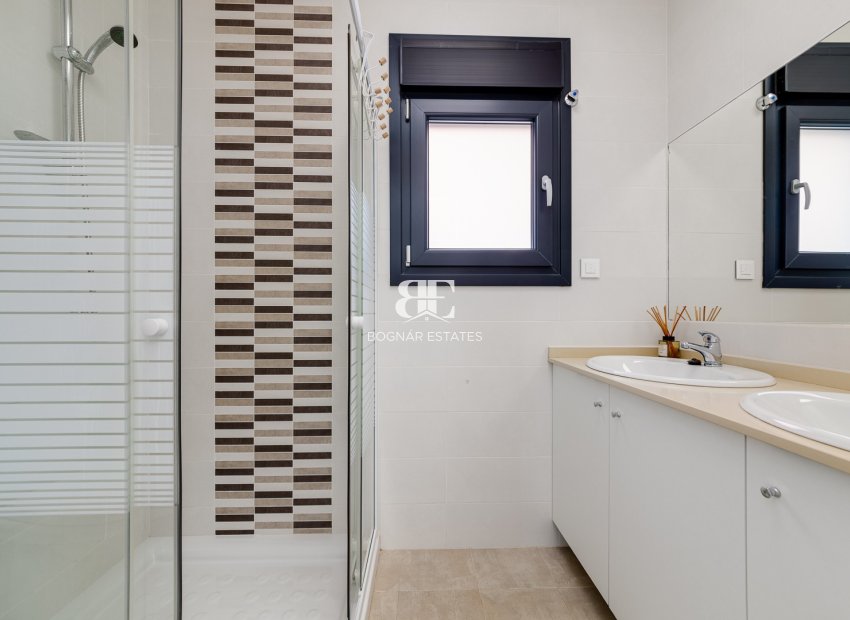 Herverkoop - Villa -
Torrevieja - La Mata