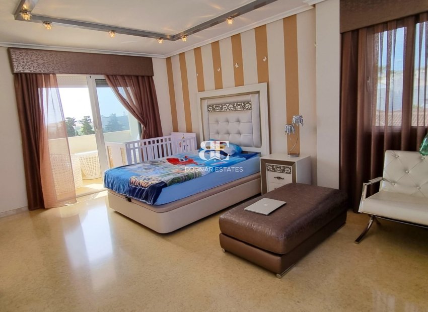Herverkoop - Villa -
Torrevieja - La Mata