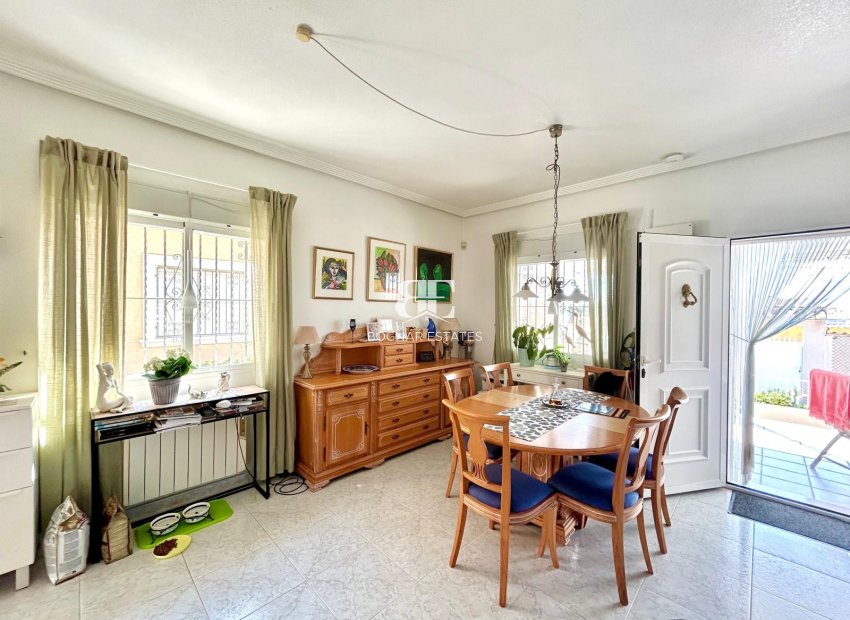 Herverkoop - Villa -
Torrevieja - La Siesta