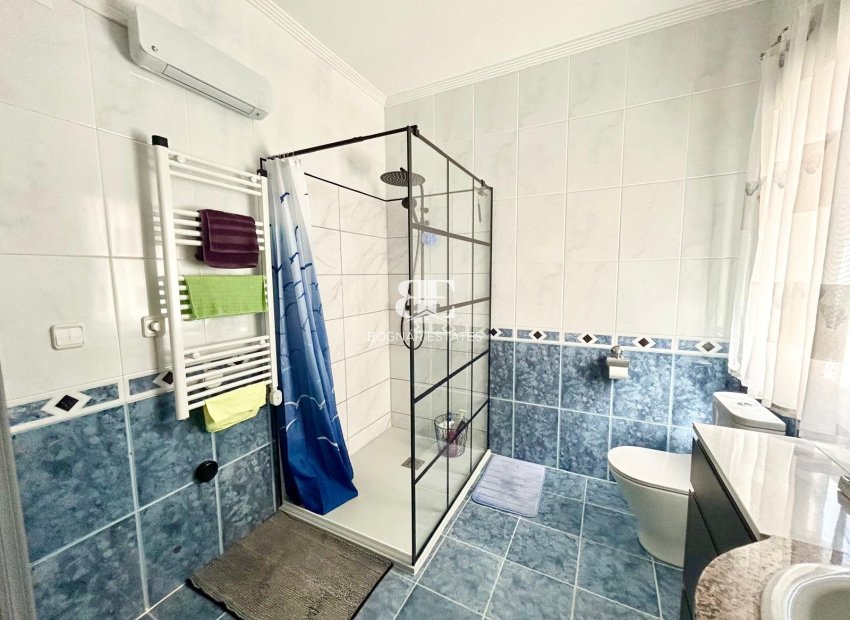 Herverkoop - Villa -
Torrevieja - La Siesta