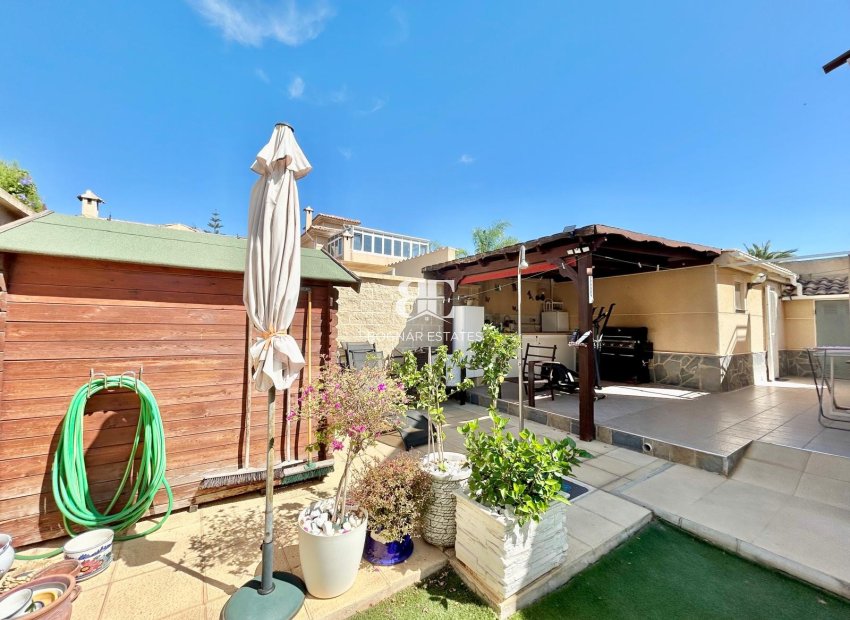 Herverkoop - Villa -
Torrevieja - La Siesta