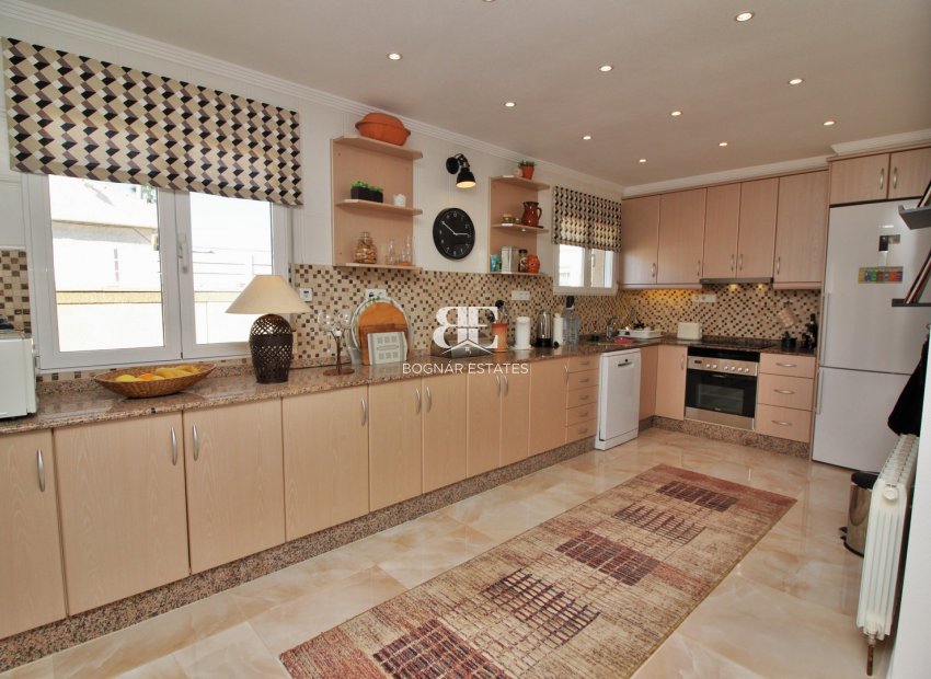 Herverkoop - Villa -
Torrevieja - La Siesta