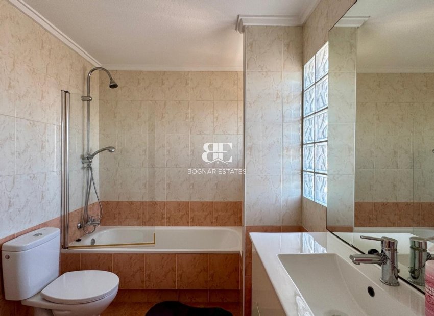 Herverkoop - Villa -
Torrevieja - Los Altos*