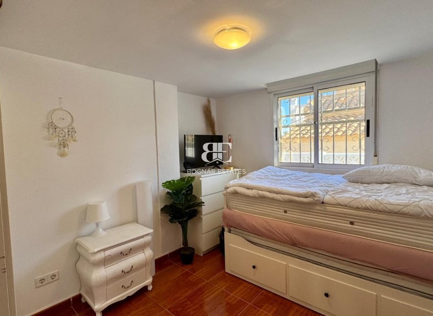 Herverkoop - Villa -
Torrevieja - Los Altos*