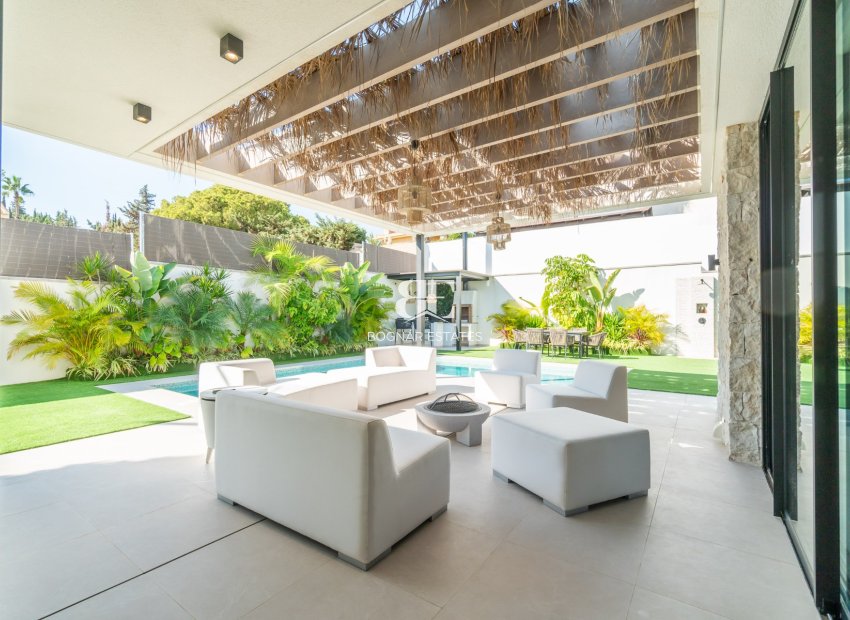 Herverkoop - Villa -
Torrevieja - Los Balcones