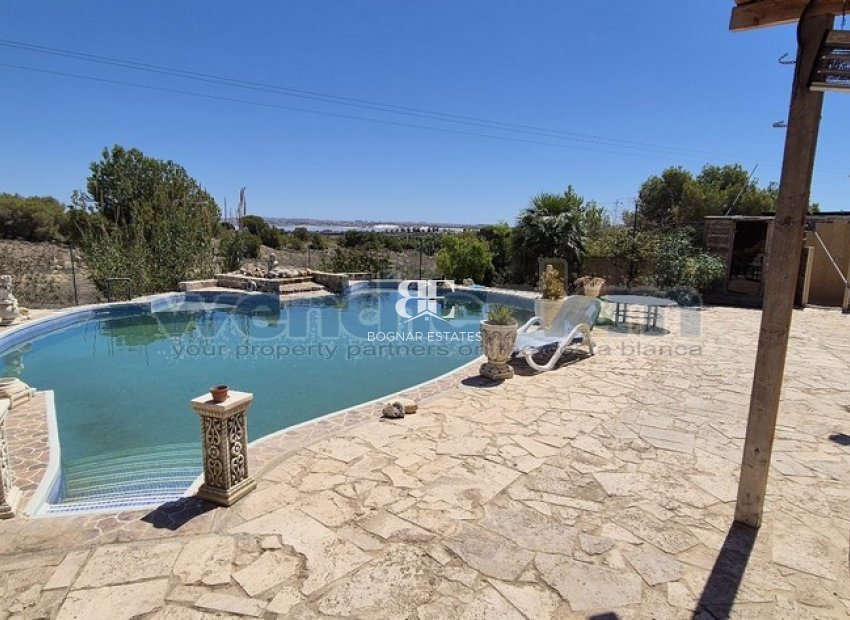 Herverkoop - Villa -
Torrevieja - Los Balcones