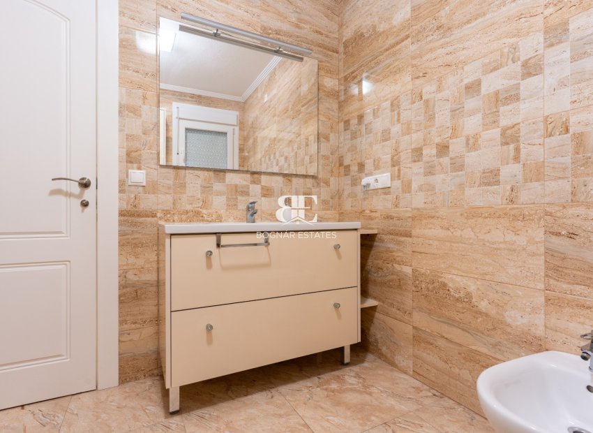 Herverkoop - Villa -
Torrevieja - Los Balcones