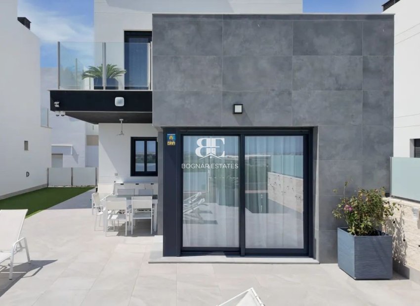 Herverkoop - Villa -
Torrevieja - Los Balcones