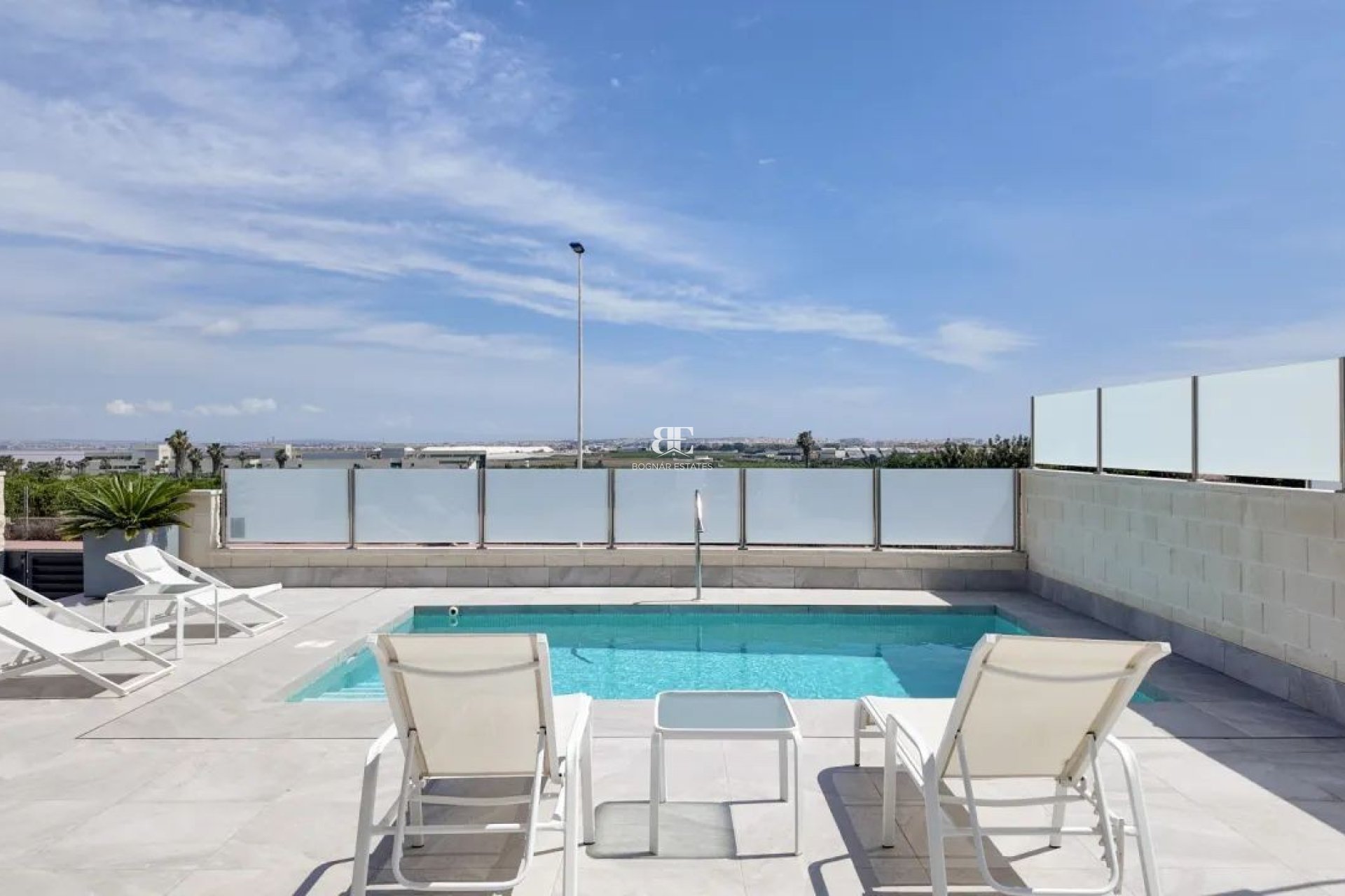 Herverkoop - Villa -
Torrevieja - Los Balcones
