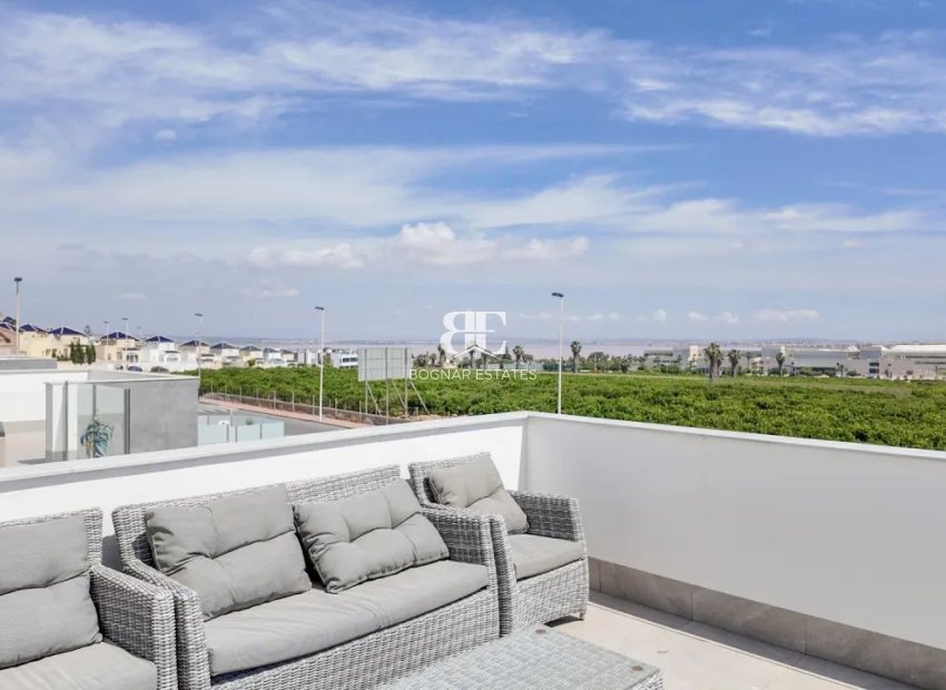 Herverkoop - Villa -
Torrevieja - Los Balcones