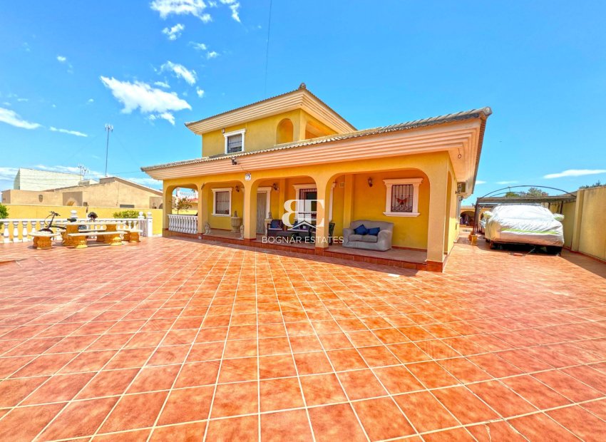 Herverkoop - Villa -
Torrevieja - Los Balcones