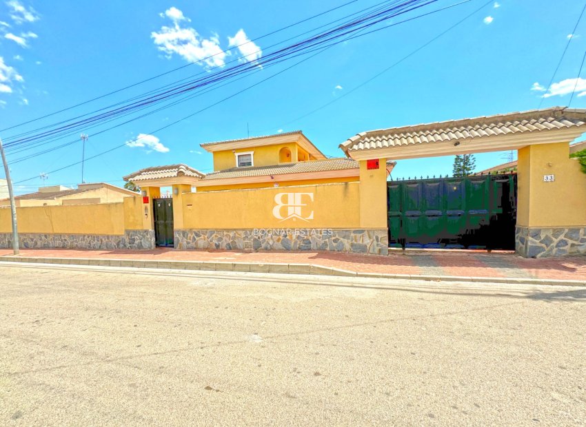 Herverkoop - Villa -
Torrevieja - Los Balcones