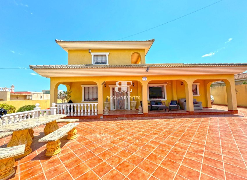 Herverkoop - Villa -
Torrevieja - Los Balcones