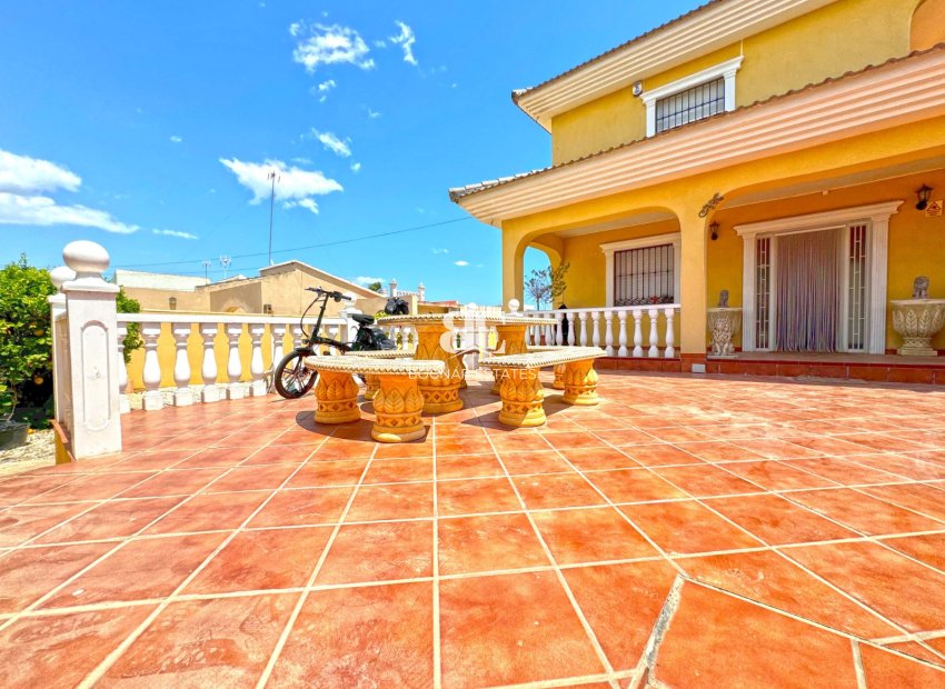 Herverkoop - Villa -
Torrevieja - Los Balcones