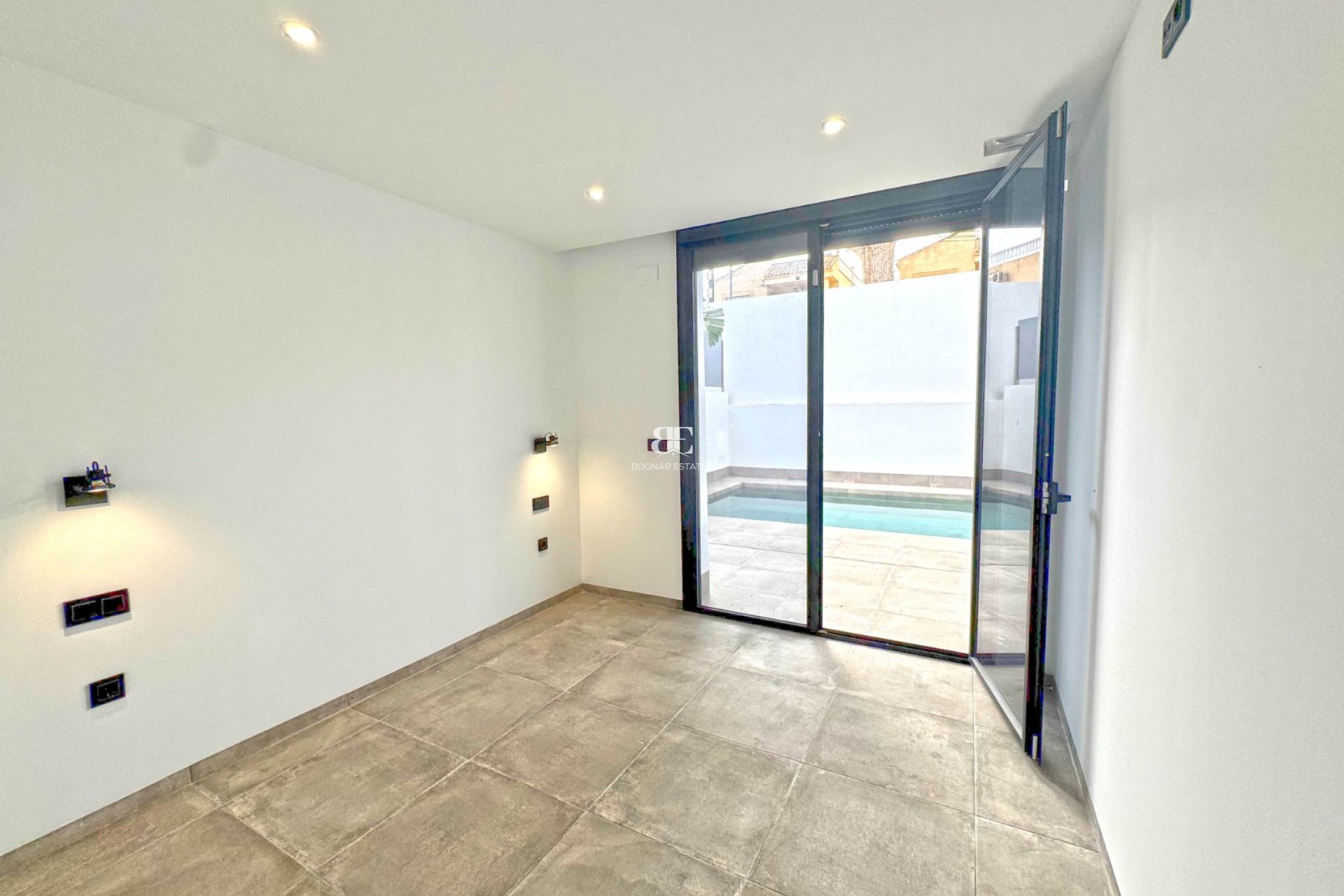 Herverkoop - Villa -
Torrevieja - Los Balcones