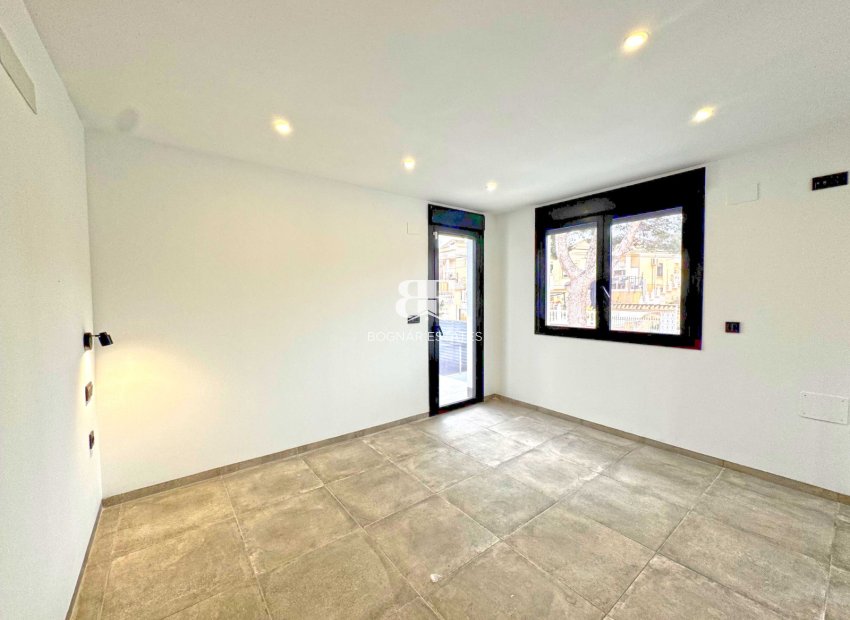 Herverkoop - Villa -
Torrevieja - Los Balcones