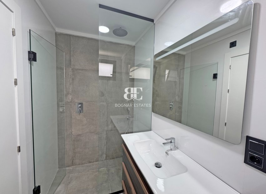 Herverkoop - Villa -
Torrevieja - Los Balcones