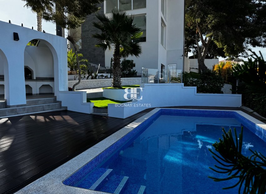 Herverkoop - Villa -
Torrevieja - Los Balcones